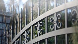 rejas y puertas de portal en Madrid